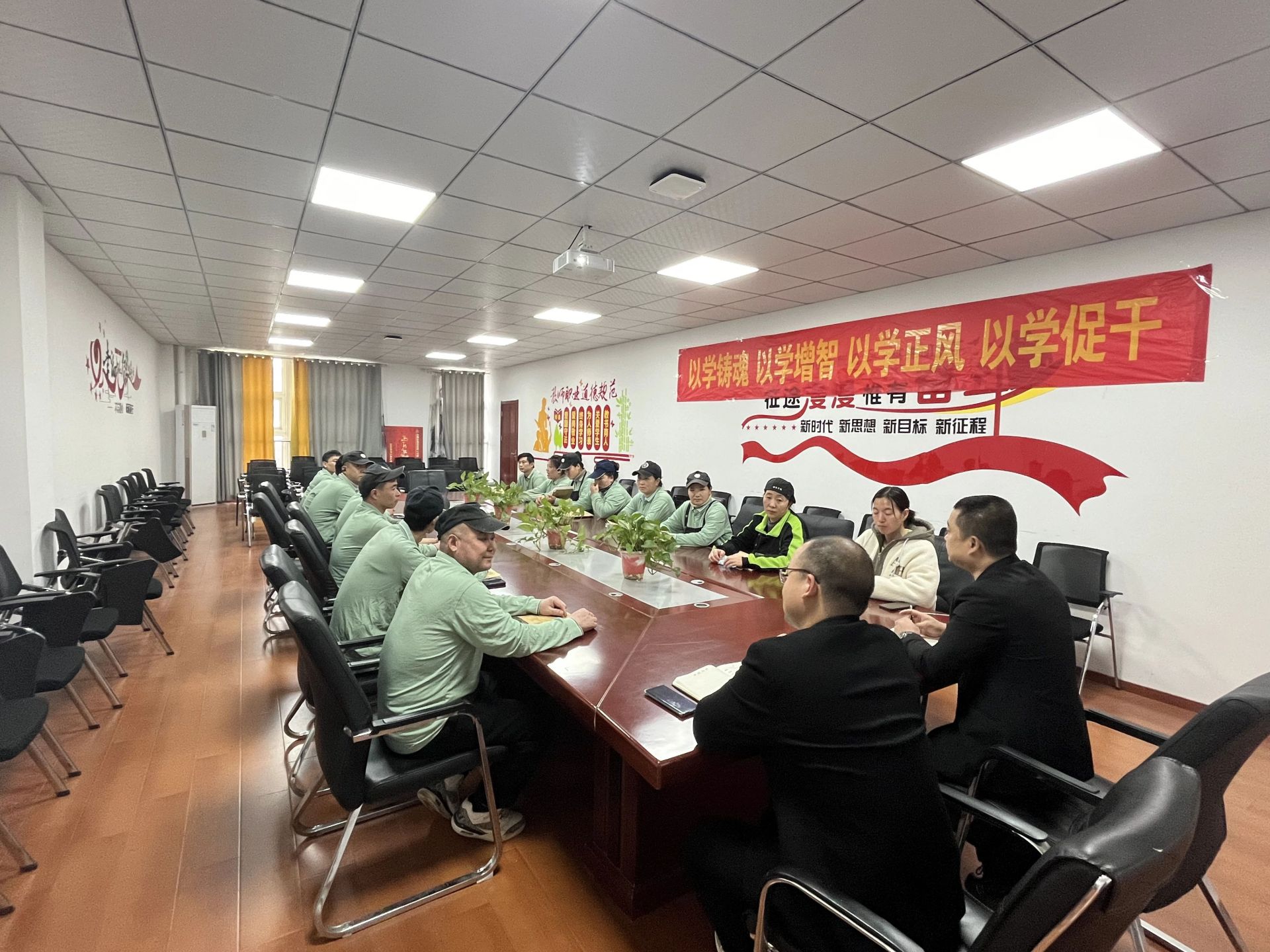 合肥高科经济技工学校开展食品安全培训
